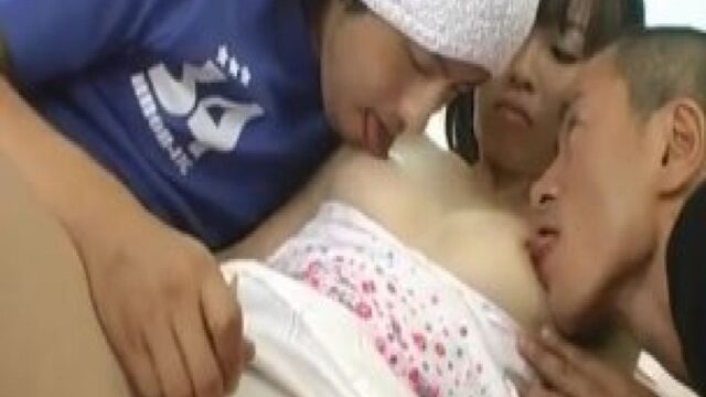 Asyalı Çıtır Kız Zorlandı