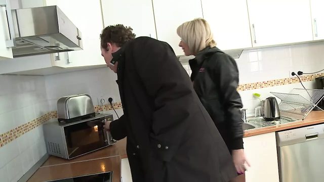 18 lik liseli kıza ormanda tecavüz etti